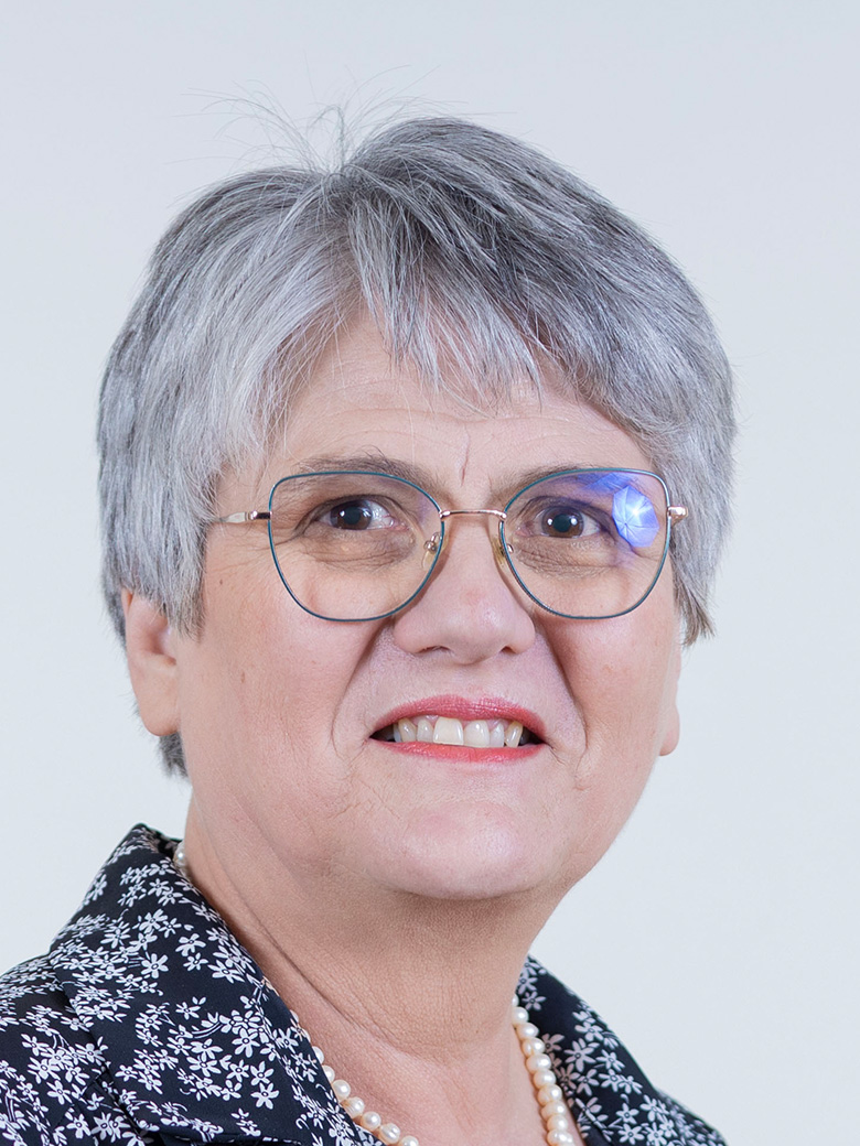 Dr AE de Jager